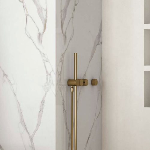 Infinity_MB06_Calacatta-Oro_satin_160x320_miljo