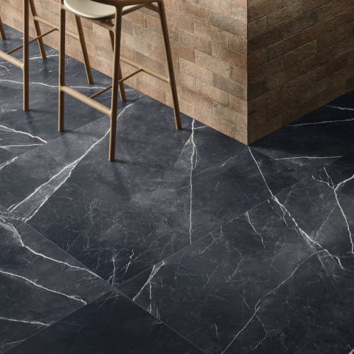 marmora_nero_antico_60x60_mat_miljo